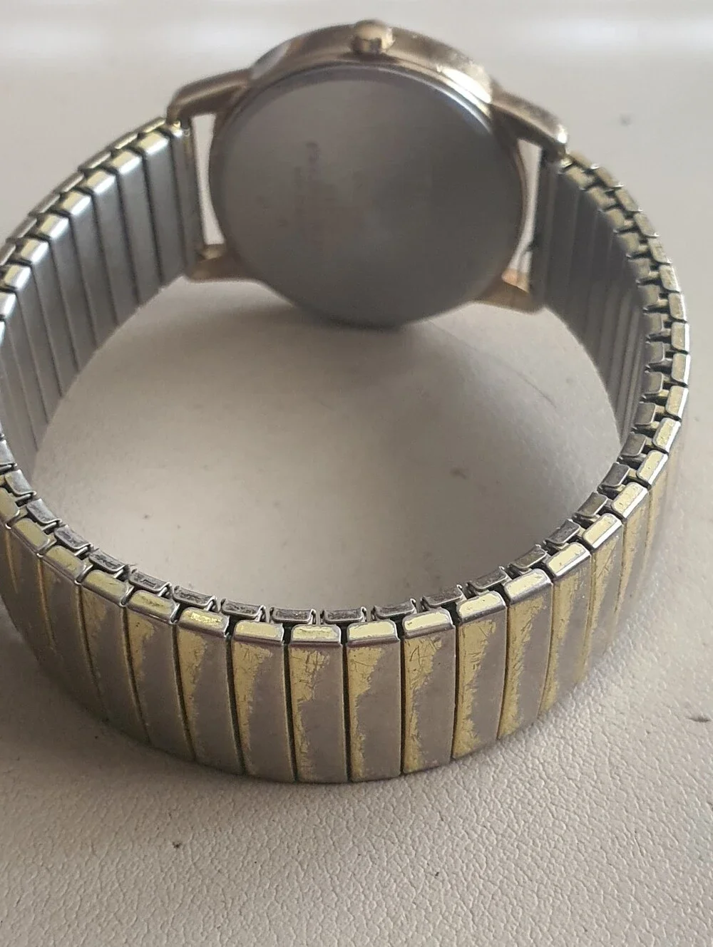 10/$20 Vtg Timex Indiglo Goldtone/White Stainless Steel Men's Watch w/Date